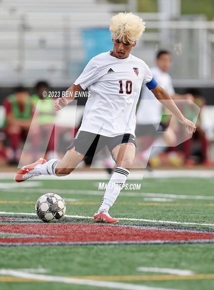 Thumbnail 2 in Flowery Branch vs Union Grove (GHSA 5A Quarterfinal) photogallery.