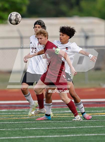 Thumbnail 2 in Flowery Branch vs Union Grove (GHSA 5A Quarterfinal) photogallery.