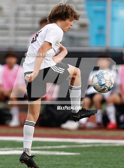 Thumbnail 2 in Flowery Branch vs Union Grove (GHSA 5A Quarterfinal) photogallery.