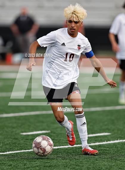 Thumbnail 3 in Flowery Branch vs Union Grove (GHSA 5A Quarterfinal) photogallery.