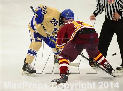 Thumbnail 3 in Sheehan vs. Newtown (SCC-SWC D3 Semifinal) photogallery.