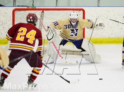 Thumbnail 3 in Sheehan vs. Newtown (SCC-SWC D3 Semifinal) photogallery.