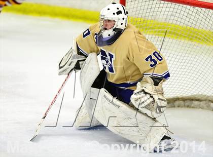 Thumbnail 1 in Sheehan vs. Newtown (SCC-SWC D3 Semifinal) photogallery.