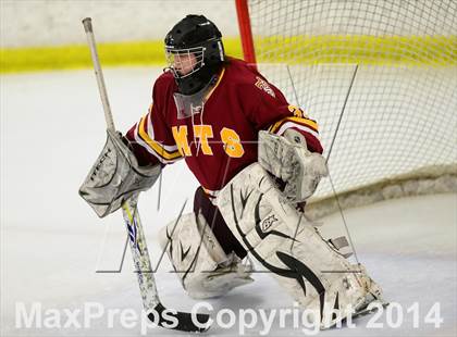 Thumbnail 1 in Sheehan vs. Newtown (SCC-SWC D3 Semifinal) photogallery.