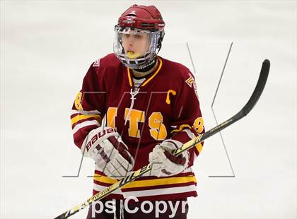 Thumbnail 2 in Sheehan vs. Newtown (SCC-SWC D3 Semifinal) photogallery.