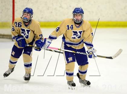 Thumbnail 2 in Sheehan vs. Newtown (SCC-SWC D3 Semifinal) photogallery.