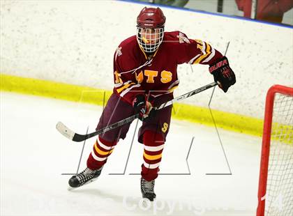 Thumbnail 2 in Sheehan vs. Newtown (SCC-SWC D3 Semifinal) photogallery.