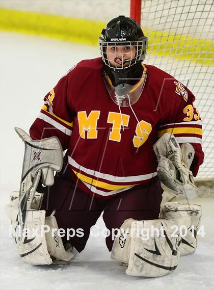 Thumbnail 1 in Sheehan vs. Newtown (SCC-SWC D3 Semifinal) photogallery.