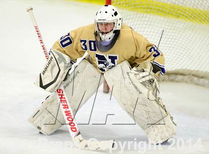 Thumbnail 2 in Sheehan vs. Newtown (SCC-SWC D3 Semifinal) photogallery.