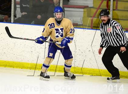 Thumbnail 2 in Sheehan vs. Newtown (SCC-SWC D3 Semifinal) photogallery.