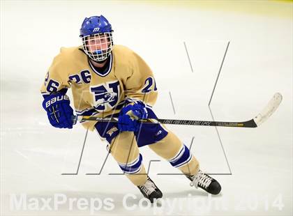 Thumbnail 1 in Sheehan vs. Newtown (SCC-SWC D3 Semifinal) photogallery.