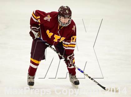 Thumbnail 3 in Sheehan vs. Newtown (SCC-SWC D3 Semifinal) photogallery.