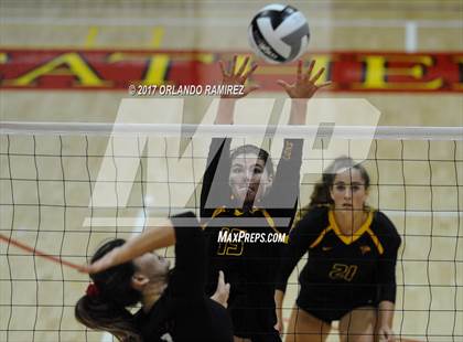Thumbnail 3 in Torrey Pines vs. Canyon Crest Academy (CIF SDS Open Division Final) photogallery.