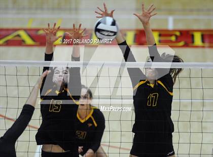 Thumbnail 3 in Torrey Pines vs. Canyon Crest Academy (CIF SDS Open Division Final) photogallery.