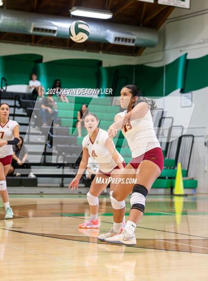 Thumbnail 2 in Oxnard @ Thousand Oaks (Scrimmage) photogallery.