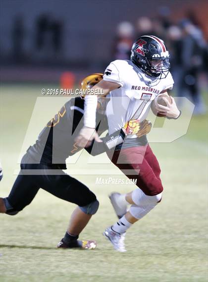 Thumbnail 3 in Mountain Pointe vs. Red Mountain (AIA 6A Semifinal Playoff) photogallery.
