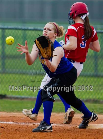 Thumbnail 3 in Fort Bend Elkins vs Hays (Brazosport Classic) photogallery.