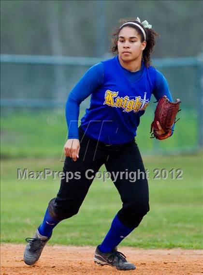 Thumbnail 1 in Fort Bend Elkins vs Hays (Brazosport Classic) photogallery.