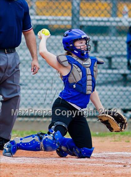 Thumbnail 3 in Fort Bend Elkins vs Hays (Brazosport Classic) photogallery.
