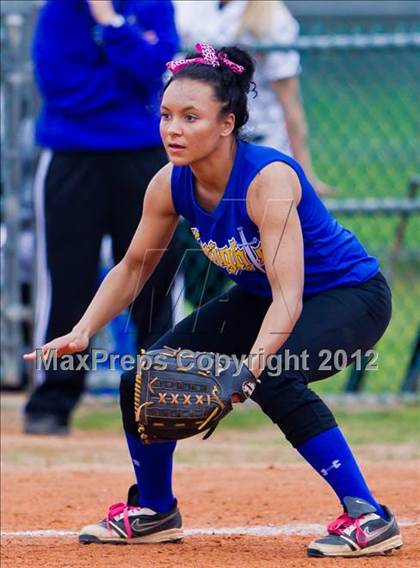 Thumbnail 2 in Fort Bend Elkins vs Hays (Brazosport Classic) photogallery.