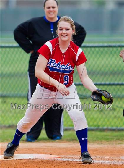 Thumbnail 1 in Fort Bend Elkins vs Hays (Brazosport Classic) photogallery.