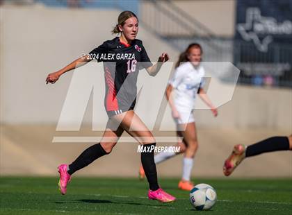 Thumbnail 2 in Rockwall vs. Austin Westlake (UIL 6A Soccer semifinal) photogallery.