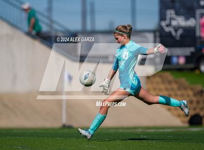 Thumbnail 2 in Rockwall vs. Austin Westlake (UIL 6A Soccer semifinal) photogallery.
