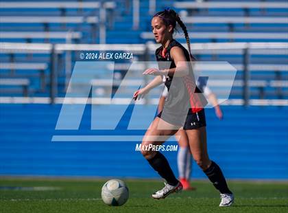 Thumbnail 2 in Rockwall vs. Austin Westlake (UIL 6A Soccer semifinal) photogallery.