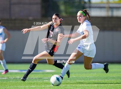Thumbnail 3 in Rockwall vs. Austin Westlake (UIL 6A Soccer semifinal) photogallery.