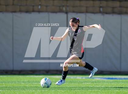 Thumbnail 2 in Rockwall vs. Austin Westlake (UIL 6A Soccer semifinal) photogallery.