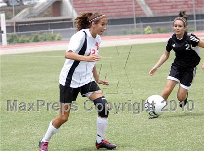 Thumbnail 3 in Southwest Onslow vs Avery County (NCHSAA 1A Final) photogallery.