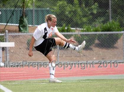 Thumbnail 3 in Southwest Onslow vs Avery County (NCHSAA 1A Final) photogallery.