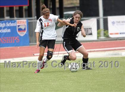Thumbnail 2 in Southwest Onslow vs Avery County (NCHSAA 1A Final) photogallery.
