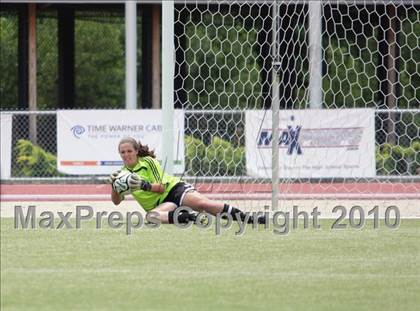 Thumbnail 1 in Southwest Onslow vs Avery County (NCHSAA 1A Final) photogallery.