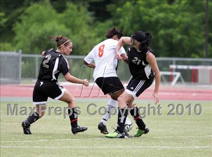 Thumbnail 2 in Southwest Onslow vs Avery County (NCHSAA 1A Final) photogallery.