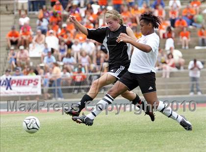 Thumbnail 2 in Southwest Onslow vs Avery County (NCHSAA 1A Final) photogallery.