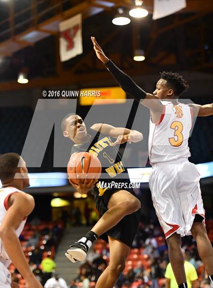 Thumbnail 3 in North Lawndale vs. Joliet West (Chicago Elite Classic) photogallery.