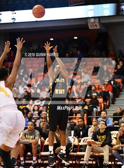 Thumbnail 2 in North Lawndale vs. Joliet West (Chicago Elite Classic) photogallery.