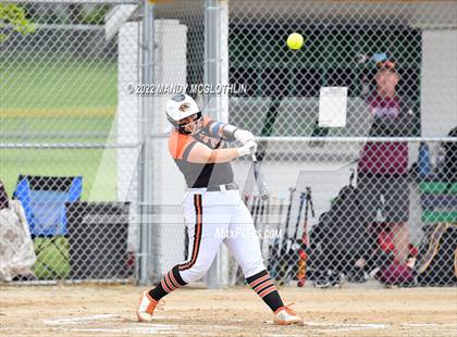Thumbnail 2 in Illini Bluffs vs. Havana (IHSA 1A Sectional) photogallery.