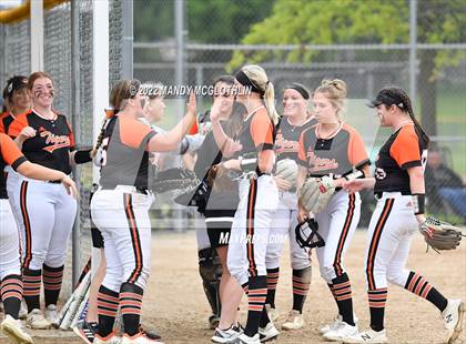 Thumbnail 1 in Illini Bluffs vs. Havana (IHSA 1A Sectional) photogallery.
