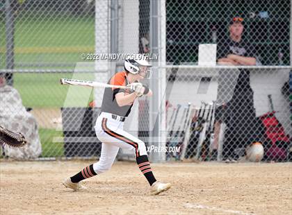 Thumbnail 3 in Illini Bluffs vs. Havana (IHSA 1A Sectional) photogallery.