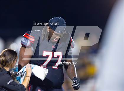 Thumbnail 2 in Carrollton vs Gainesville (MaxPreps Game of the Week) photogallery.