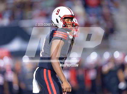 Thumbnail 2 in Carrollton vs Gainesville (MaxPreps Game of the Week) photogallery.