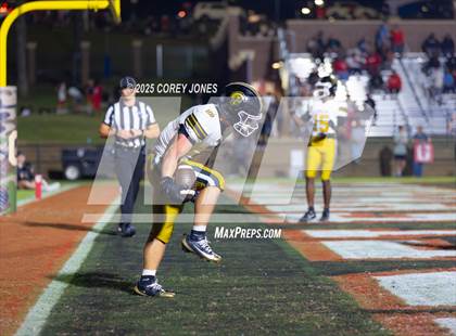 Thumbnail 3 in Carrollton vs Gainesville (MaxPreps Game of the Week) photogallery.