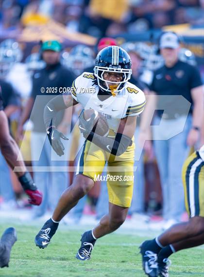 Thumbnail 1 in Carrollton vs Gainesville (MaxPreps Game of the Week) photogallery.