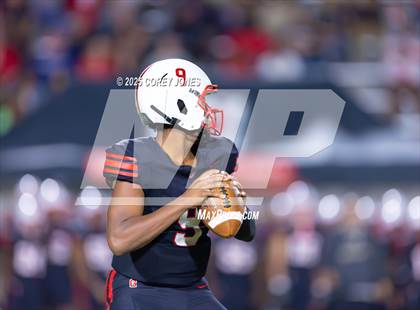Thumbnail 3 in Carrollton vs Gainesville (MaxPreps Game of the Week) photogallery.