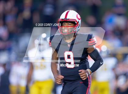 Thumbnail 2 in Carrollton vs Gainesville (MaxPreps Game of the Week) photogallery.