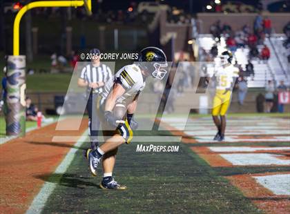 Thumbnail 2 in Carrollton vs Gainesville (MaxPreps Game of the Week) photogallery.