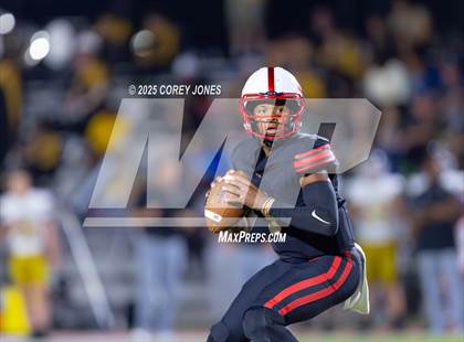 Thumbnail 1 in Carrollton vs Gainesville (MaxPreps Game of the Week) photogallery.