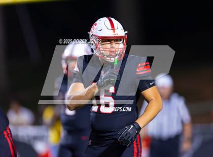 Thumbnail 1 in Carrollton vs Gainesville (MaxPreps Game of the Week) photogallery.